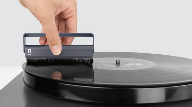 How to Clean Vinyl Records - Featured Image
