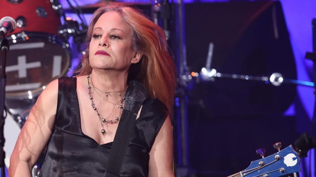 L7 Bassist Jennifer Finch Diagnosed with Aggressive Brain Cancer