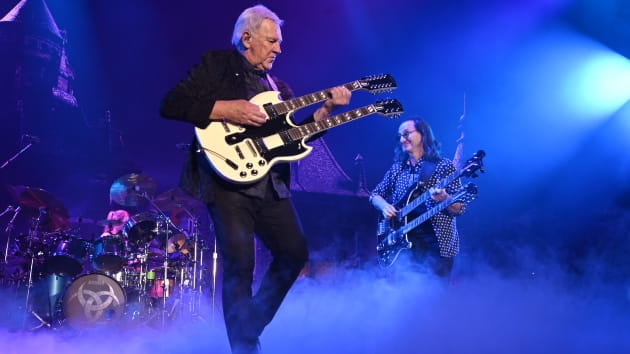 Rush Performs “A Farewell to Kings” Live for First Time Since 1979
