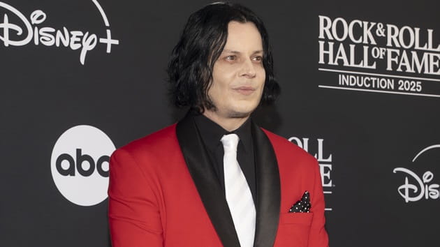 Jack White Brings Daughter Scarlett Onstage During New York Concert