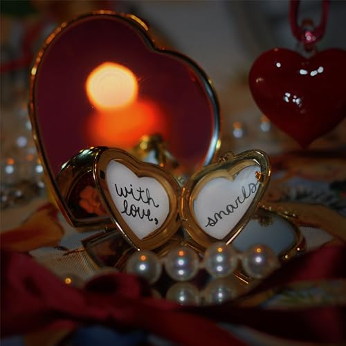 Snarls With Love,